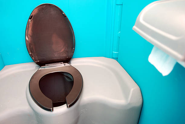 Best Best portable toilet rental  in Pearisburg, VA